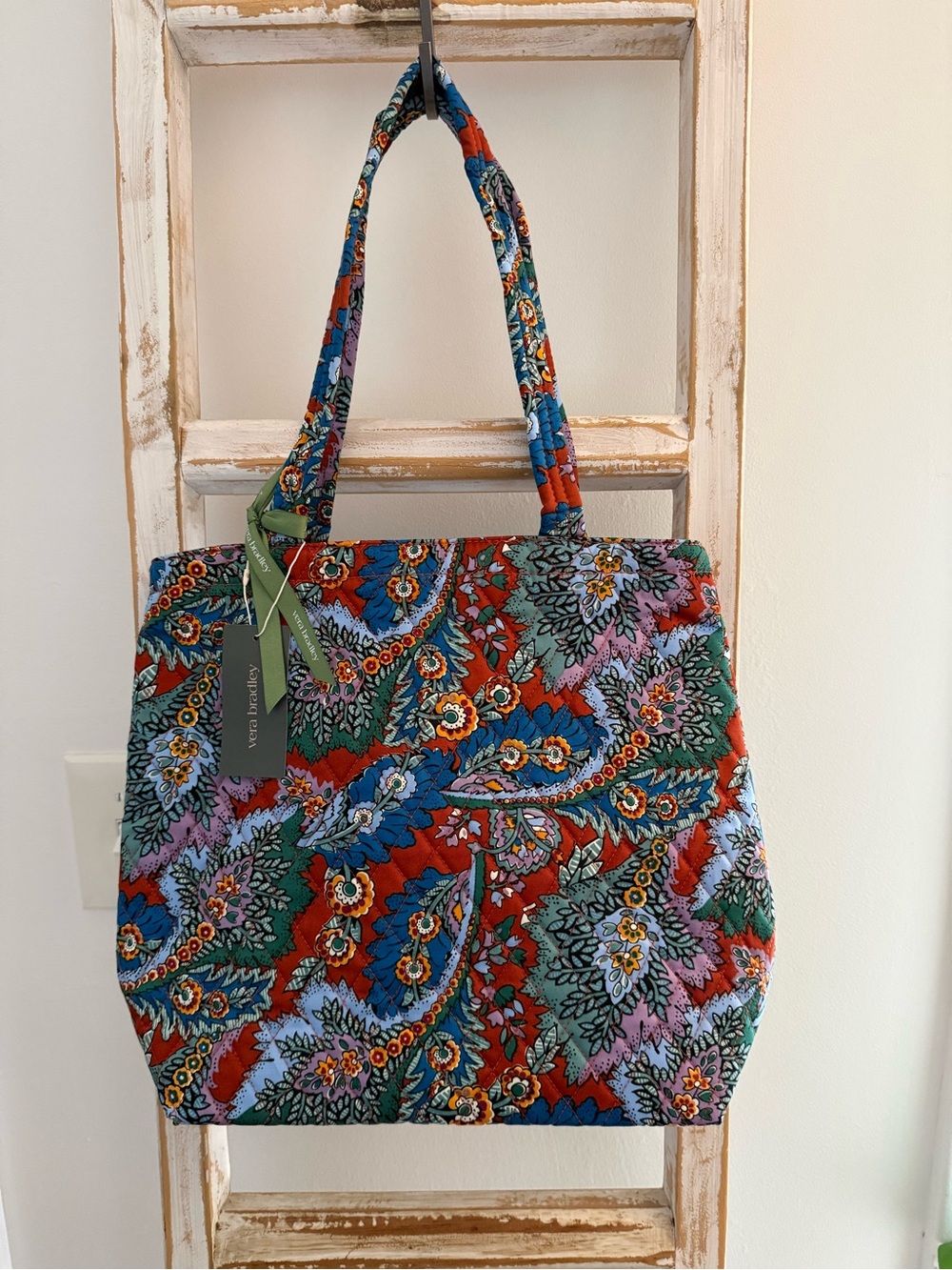 NWT Vera Bradley Tote - Flowers + Feathers